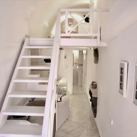 Aeolos Art & Eco Adults Only ホテル イメロヴィグリ