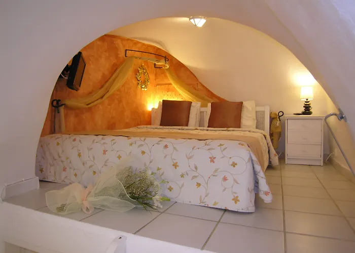 Aeolos Art & Eco Adults Only 4* Imerovigli (Santorini)